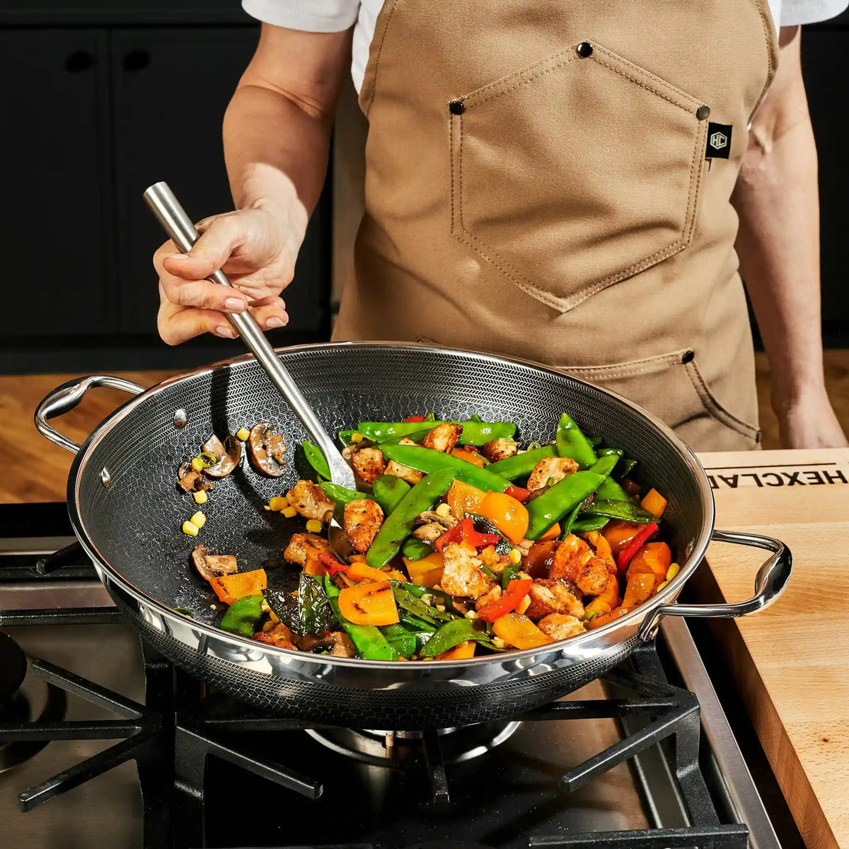 Hybrid Wok with Lid, 14"